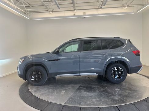 New 2026 Volkswagen Atlas Peak Edition AWD/4WD image 4