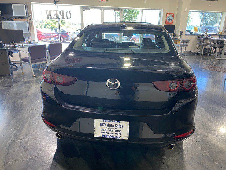 Used 2020 MAZDA MAZDA3 Sedan w/ Premium Package FWD image 6