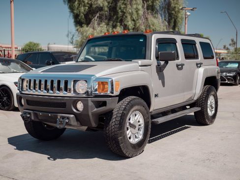 Used 2006 HUMMER H3 AWD/4WD image 1