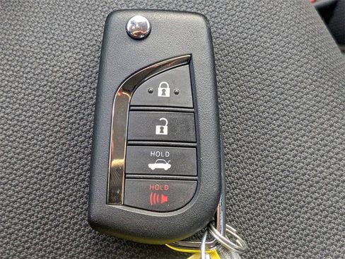 Used 2025 Toyota Corolla LE image 30