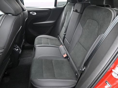 Used 2023 Volvo C40 P8 Recharge Ultimate AWD/4WD image 28