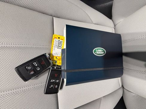 New 2026 Land Rover Range Rover Evoque S AWD/4WD image 18