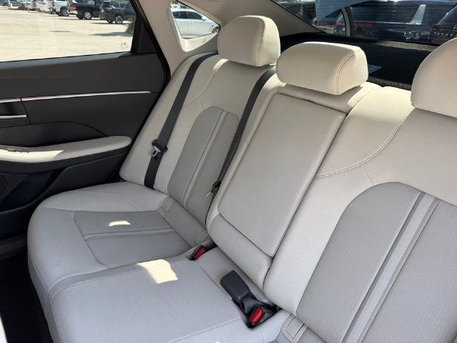 Used 2025 Hyundai Sonata SEL FWD image 28