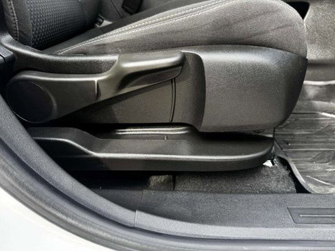 Used 2022 GMC Terrain SLE w/ Driver Convenience Package image 64