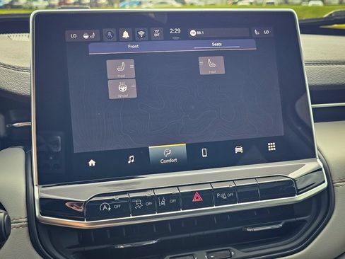 New 2026 Jeep Compass Limited AWD/4WD image 23