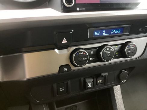 Certified 2022 Toyota Tacoma SR5 RWD image 15