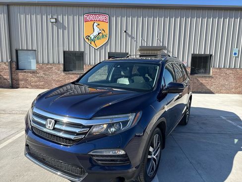 Used 2016 Honda Pilot Elite image 3