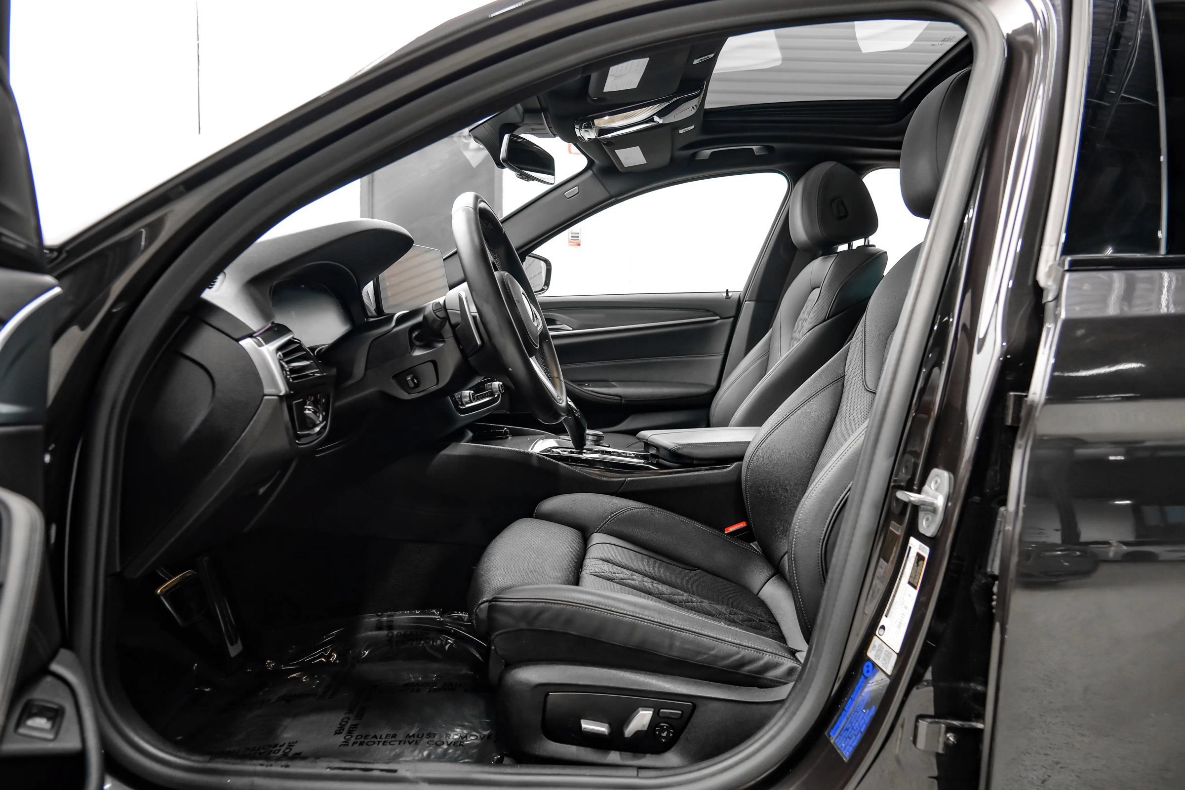 Used 2021 BMW 540i w/ M Sport Package RWD image 39