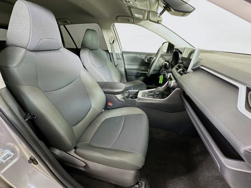 Used 2024 Toyota RAV4 LE image 28