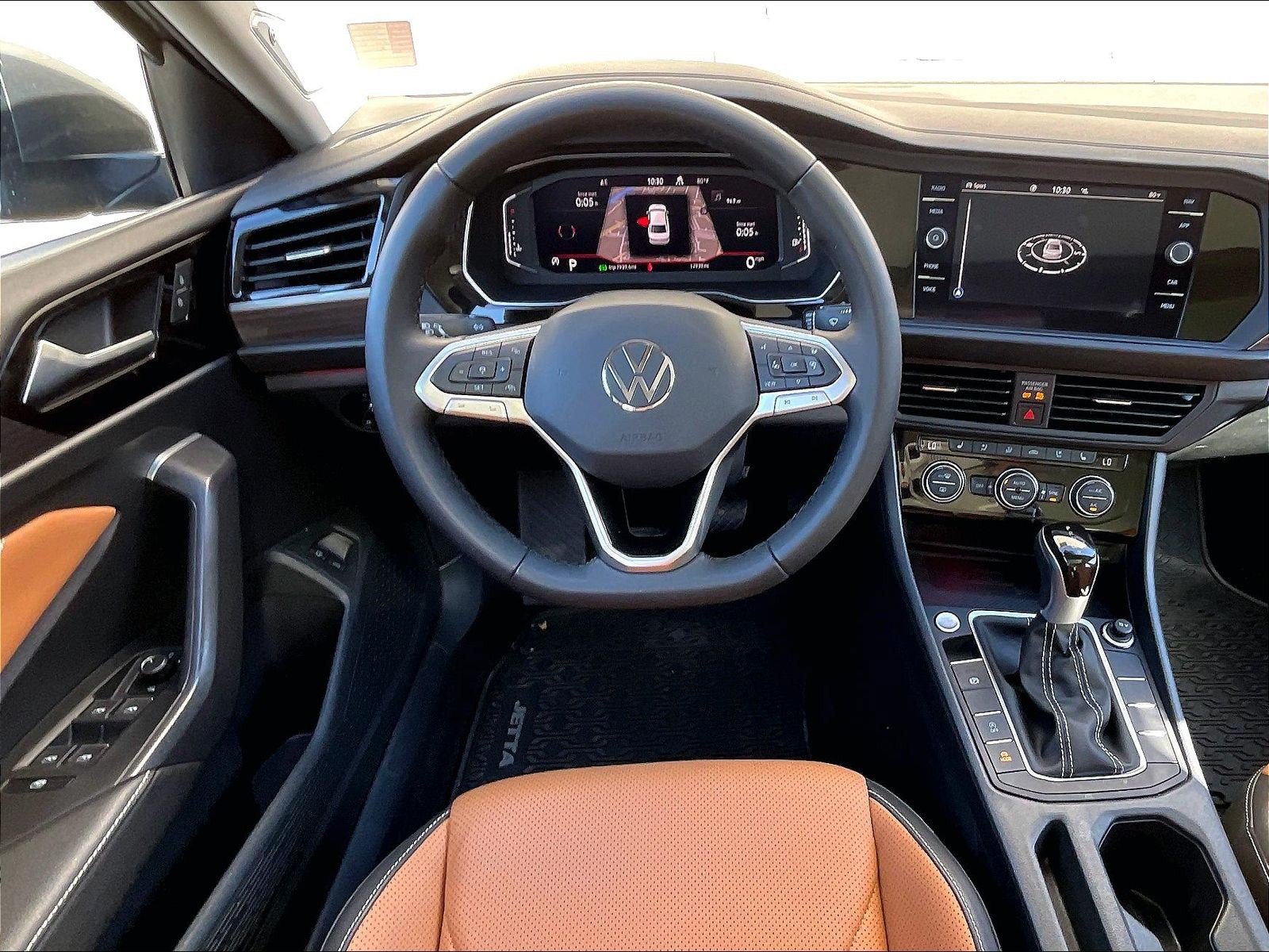 Certified 2023 Volkswagen Jetta SEL FWD image 4