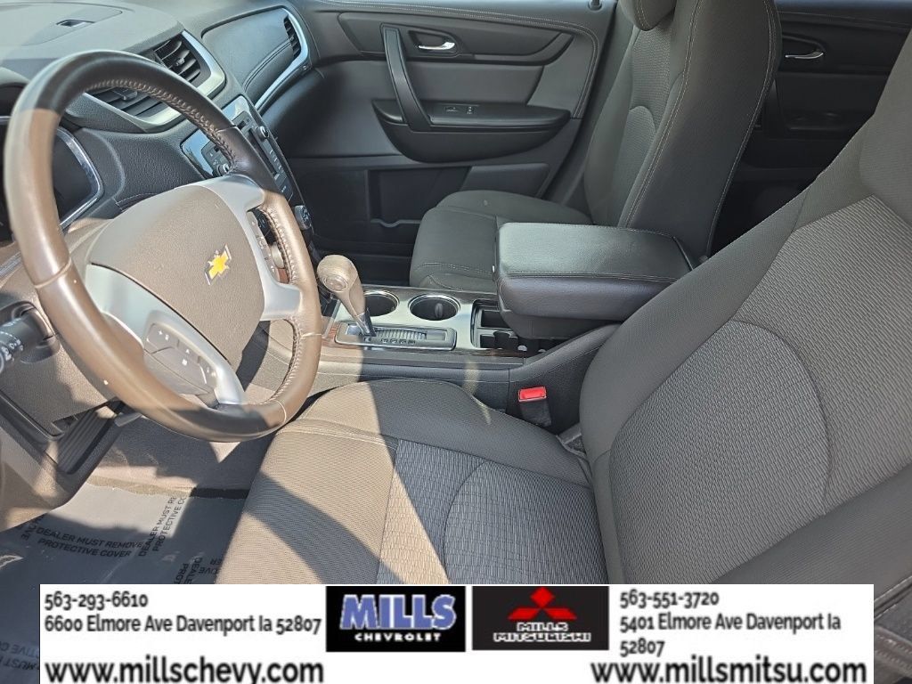Used 2017 Chevrolet Traverse LT FWD image 13