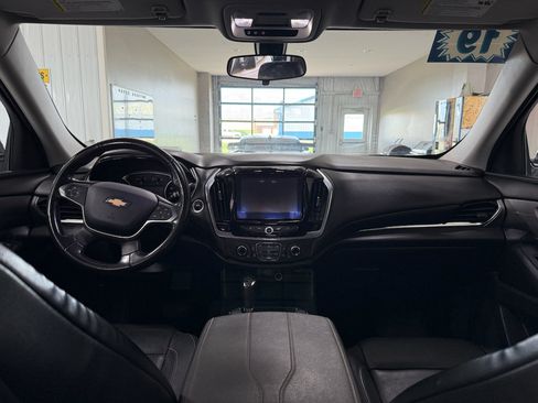 Used 2019 Chevrolet Traverse LT w/ LPO, Blackout Package AWD/4WD image 12