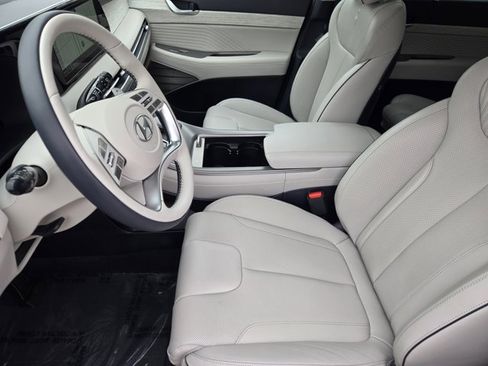 Used 2025 Hyundai Palisade Calligraphy image 12