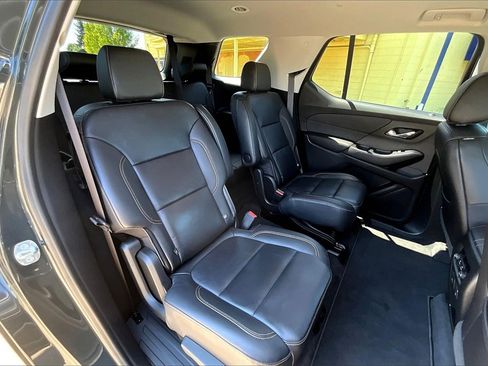 Used 2020 Chevrolet Traverse LT w/ LT Premium Package image 20