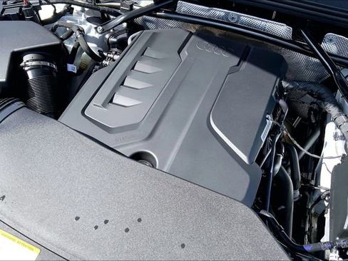 Used 2025 Audi Q5 Premium Plus w/ Premium Plus image 33