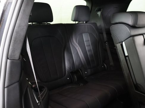 Used 2022 BMW X7 M50i image 38