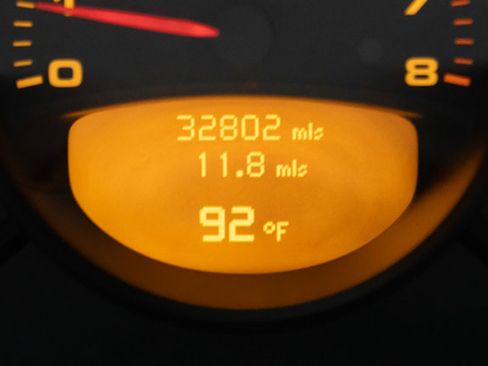 Used 2004 Porsche 911 Targa RWD image 71