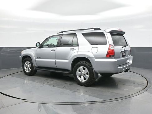 Used 2007 Toyota 4Runner SR5 image 5