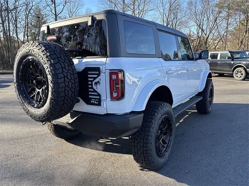 Used 2024 Ford Bronco Outer Banks image 8