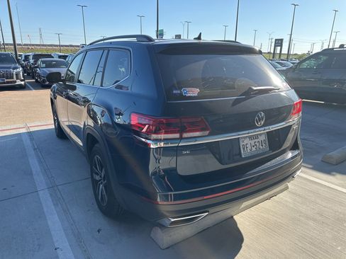 Used 2022 Volkswagen Atlas SE image 4