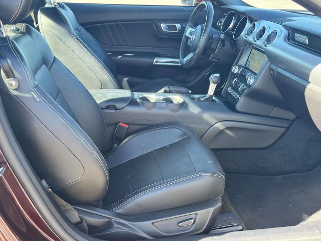 Used 2018 Ford Mustang Premium RWD image 20
