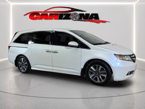 Used 2016 Honda Odyssey Touring Elite image 2