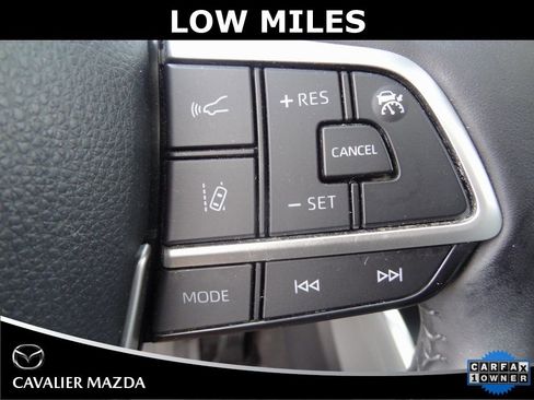 Used 2022 Toyota Highlander Limited image 24