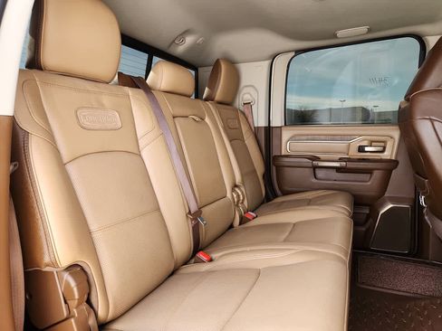 Used 2024 RAM 3500 Limited w/ Towing Technology Group image 17