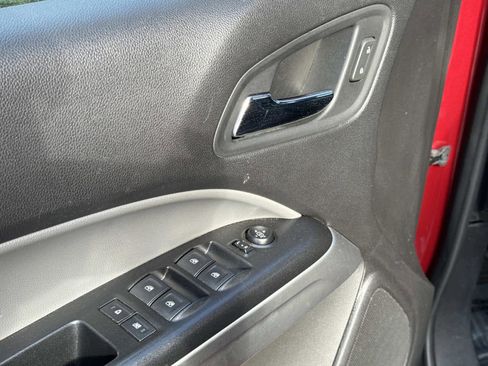 Used 2017 Chevrolet Colorado LT image 17