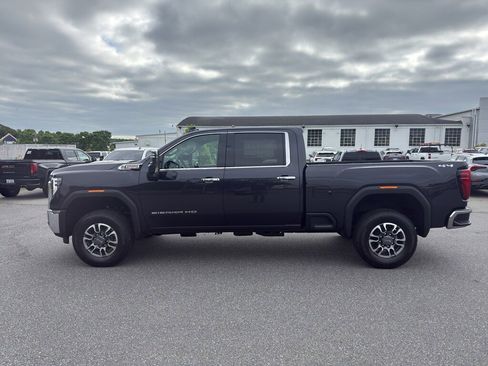 New 2026 GMC Sierra 2500 SLT w/ SLT Convenience Package AWD/4WD image 3