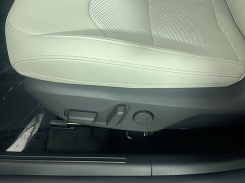 New 2026 Kia Niro EX image 15