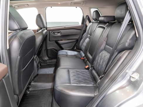 Used 2023 Nissan Rogue Platinum w/ Platinum Premium Package FWD image 32