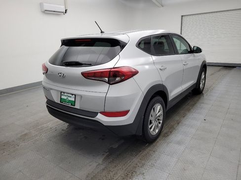 Used 2018 Hyundai Tucson SE image 9