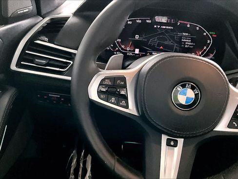 Used 2020 BMW X7 M50i w/ Dynamic Handling Package AWD/4WD image 24
