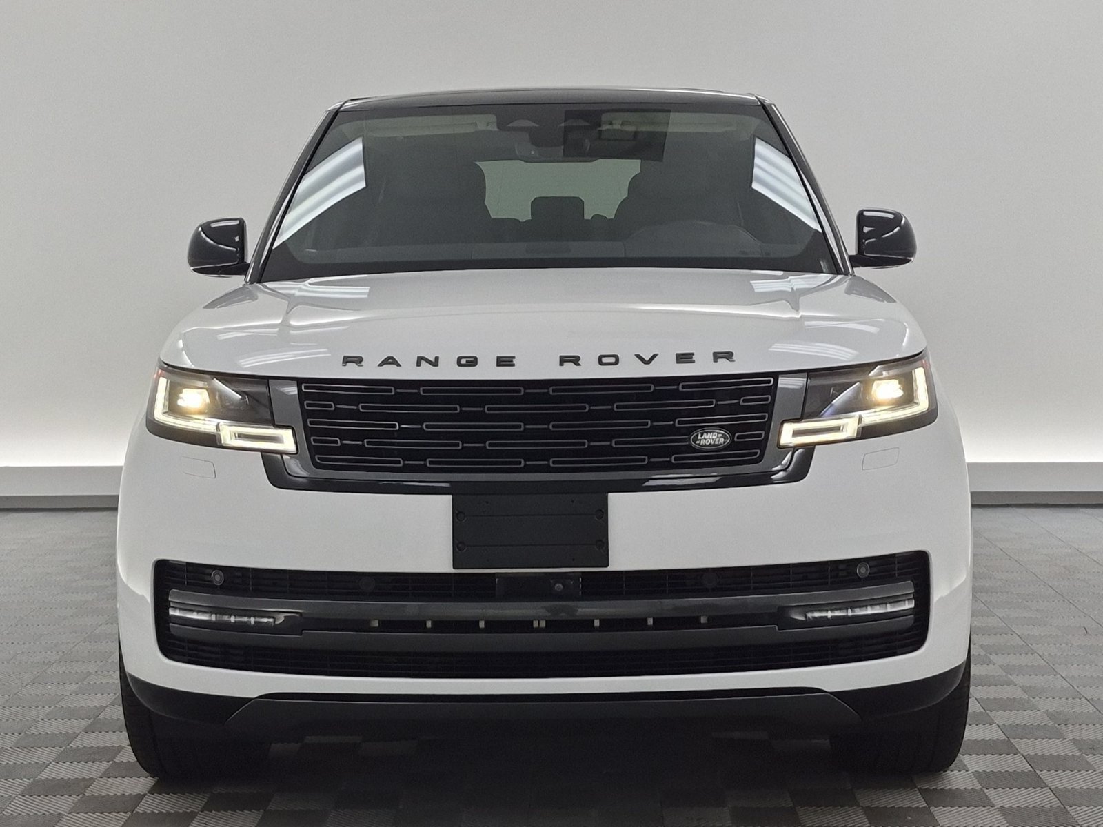 Used 2024 Land Rover Range Rover SE AWD/4WD image 6