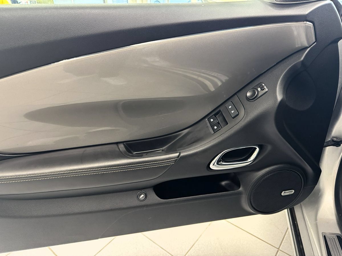 Used 2014 Chevrolet Camaro SS w/ RS Package RWD image 14