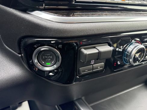 New 2026 GMC Sierra 1500 Elevation w/ Elevation Premium Package AWD/4WD image 39