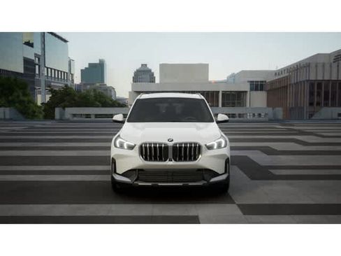 New 2026 BMW X1 xDrive28i w/ Technology Package image 3
