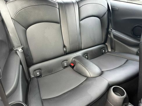 Used 2017 MINI Cooper 2-Door Hardtop image 12