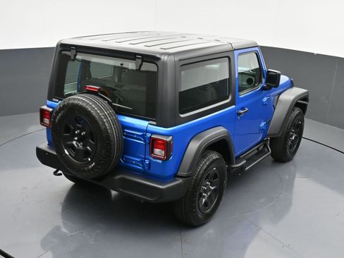 Used 2025 Jeep Wrangler Sport image 35