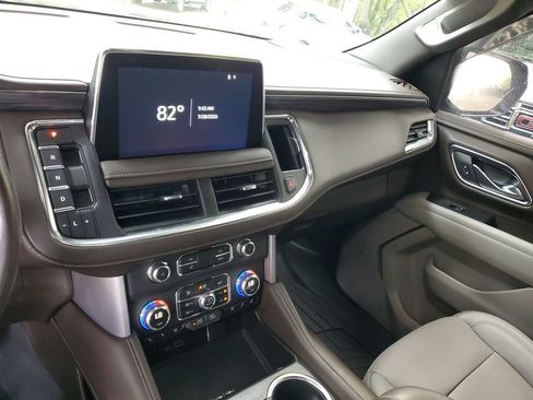 Used 2023 GMC Yukon SLT RWD image 26