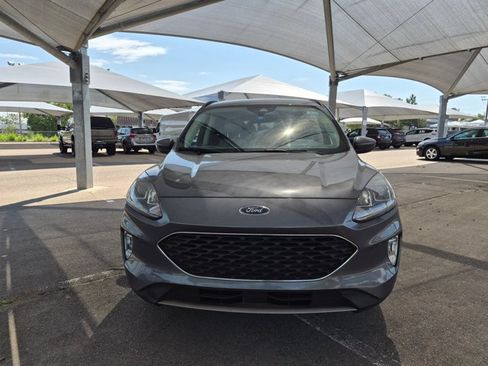 Used 2021 Ford Escape SEL w/ Technology Package AWD/4WD image 2