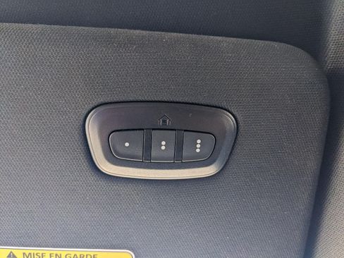Used 2025 RAM 1500 Laramie AWD/4WD image 35