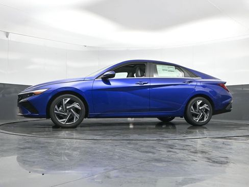 New 2026 Hyundai Elantra Limited FWD image 48