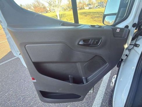 Used 2020 Ford Transit 250 Low Roof AWD image 17