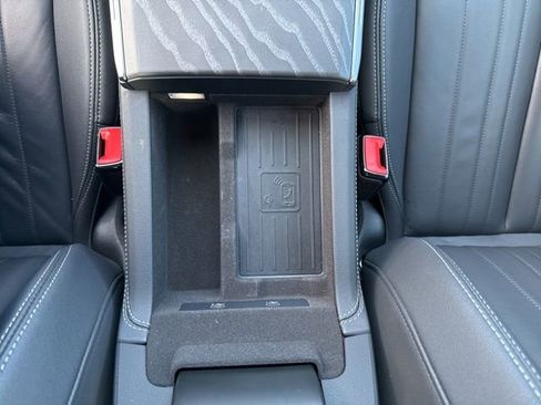 Used 2024 Audi A6 Premium Plus image 38