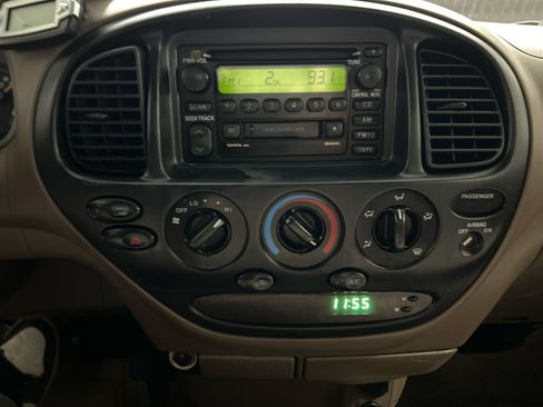Used 2001 Toyota Tundra SR5 w/ Convenience Pkg RWD image 14