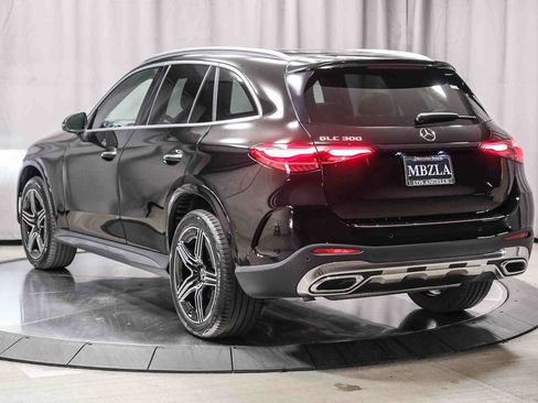 Certified 2023 Mercedes-Benz GLC 300 image 2