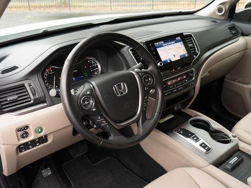 Used 2023 Honda Ridgeline RTL-E image 3