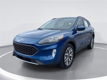 Used 2022 Ford Escape Titanium w/ Class II Trailer Tow Package